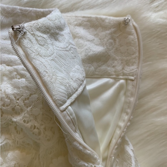 Forever 21 Girls Cream Lace Skorts NWOT SIZE S - Picture 5 of 7